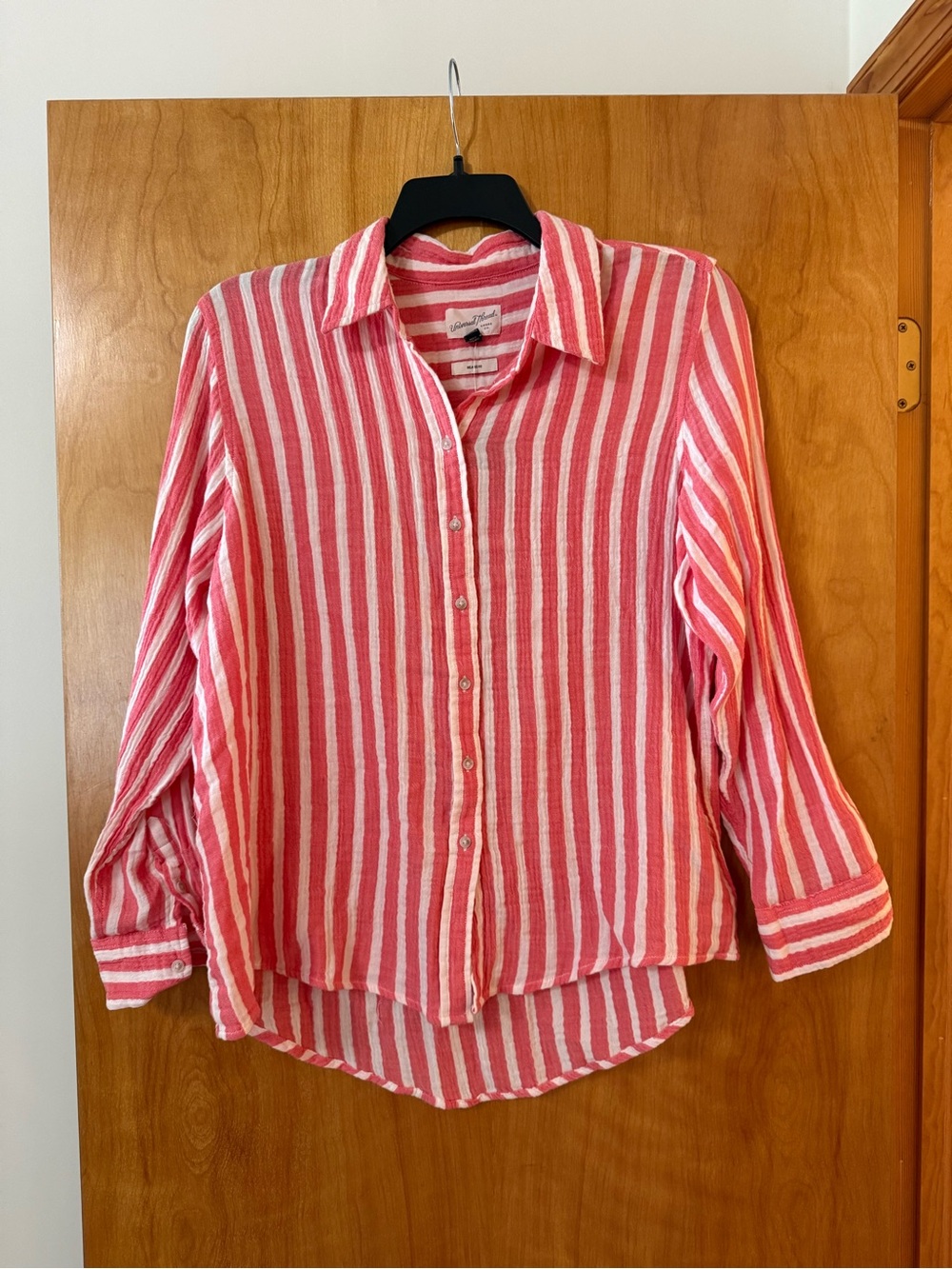 Universal Thread Striped Cotton Button-Up Shirt Relaxed Fit Coral NWT Medium